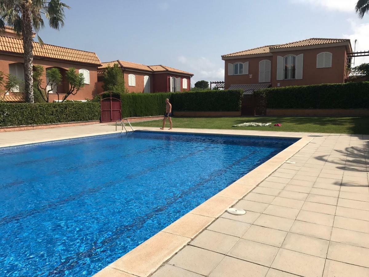Apartamento En Miami Platja Miami Playa Bagian luar foto